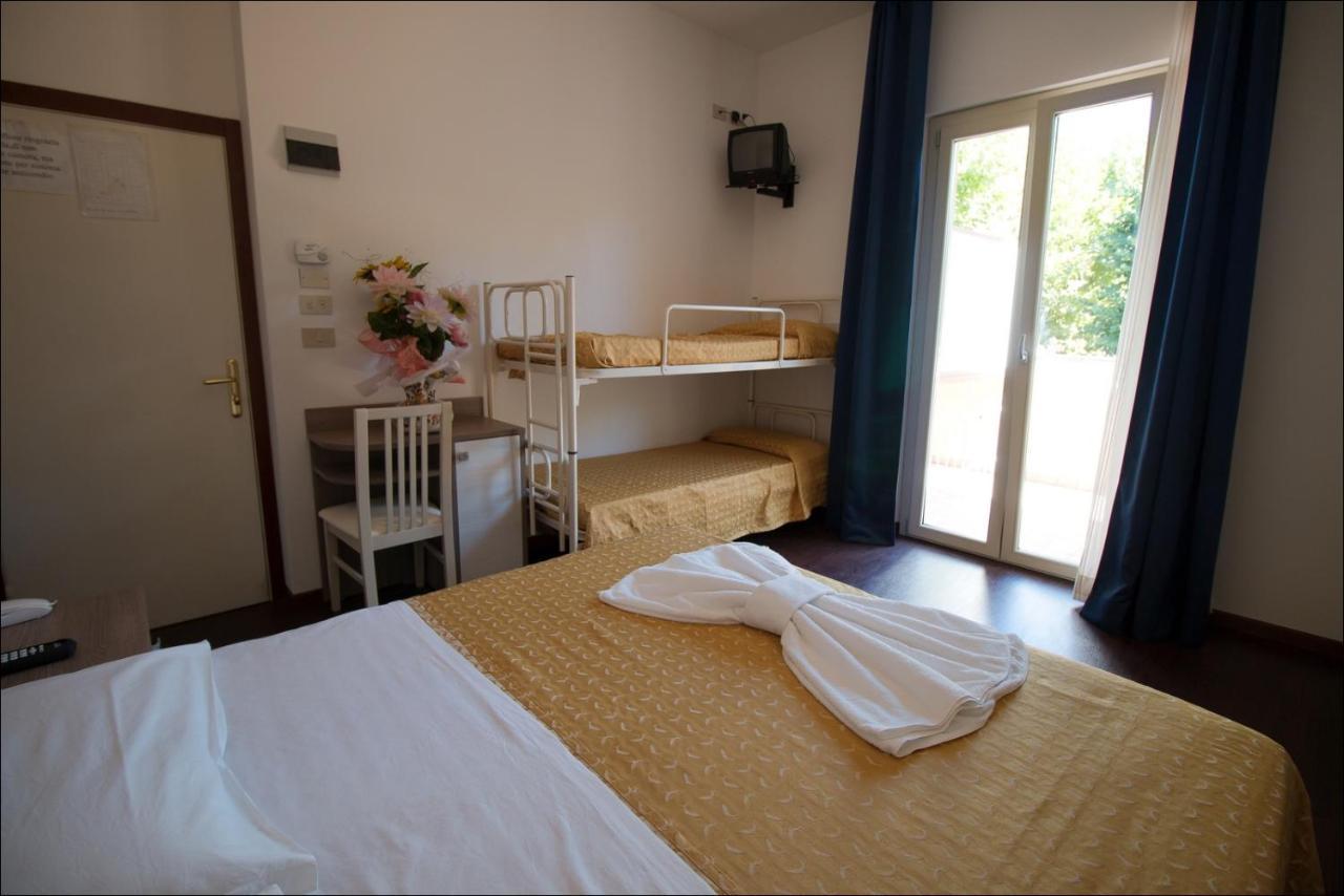 Hotel Belfiore Misano Adriatico Eksteriør bilde
